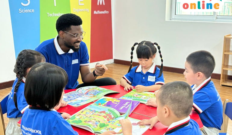 Hiệu trưởng Reachard cùng đội ngũ giáo viên PhamSchool Cambridge luôn tận tâm xây dựng môi trường mầm non quốc tế nuôi dưỡng, hòa nhập và đạt chuẩn cao tại Hà Nội.